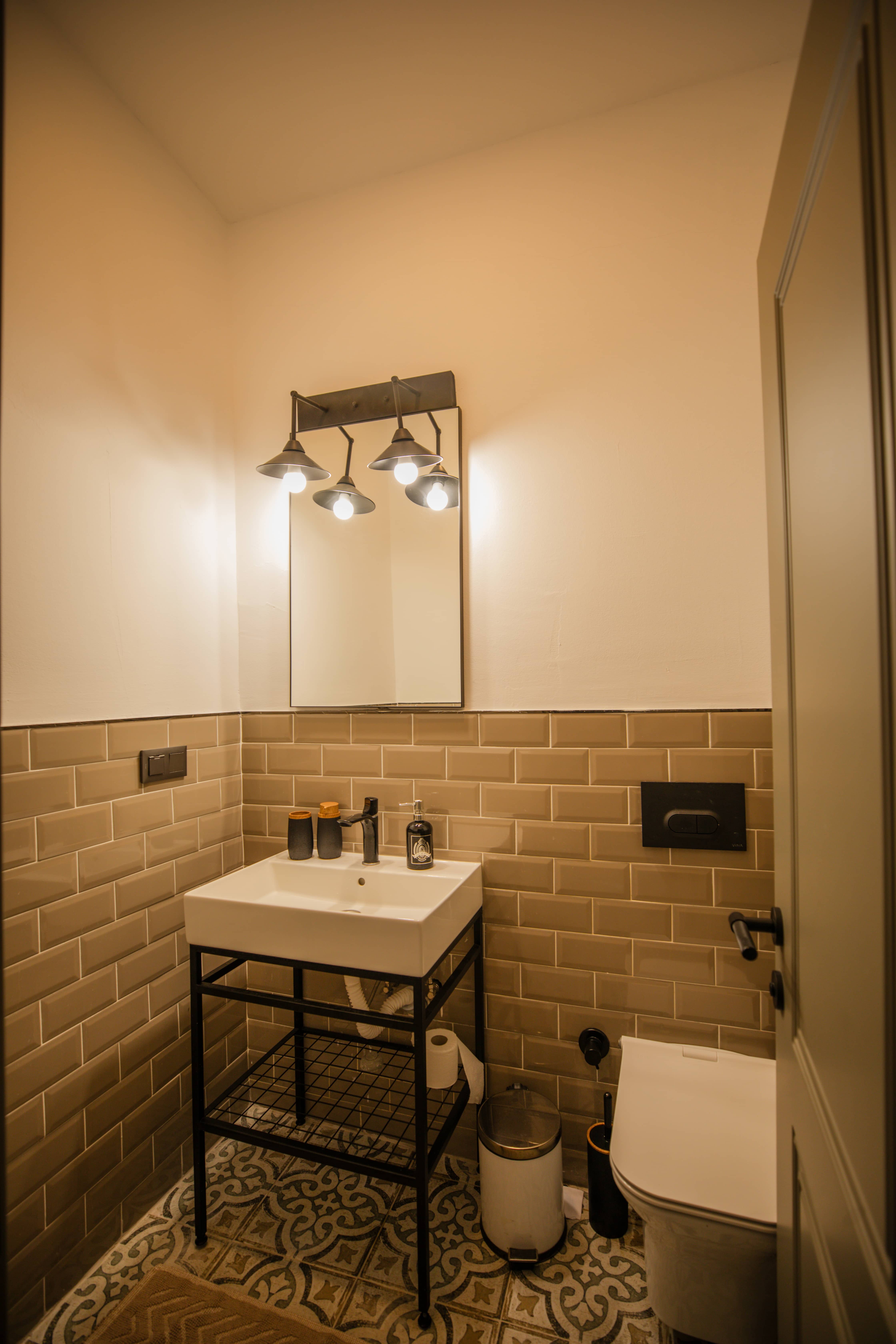 0N7A9768